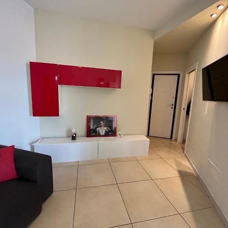 Bilocale In Centro - 10Km Da Malpensa Apartment Галарате Екстериор снимка