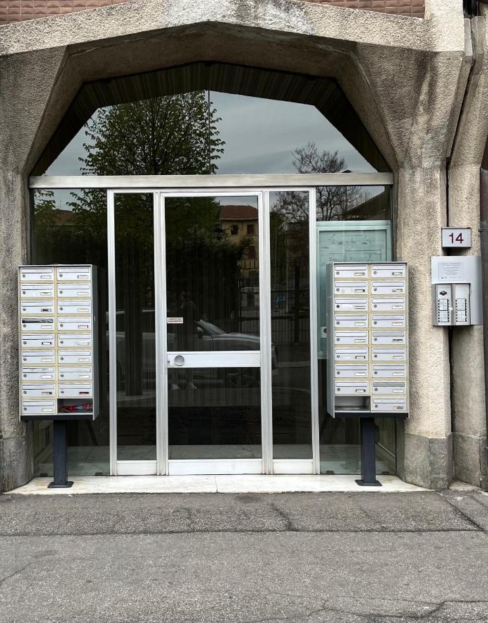 Bilocale In Centro - 10Km Da Malpensa Apartment Галарате Екстериор снимка
