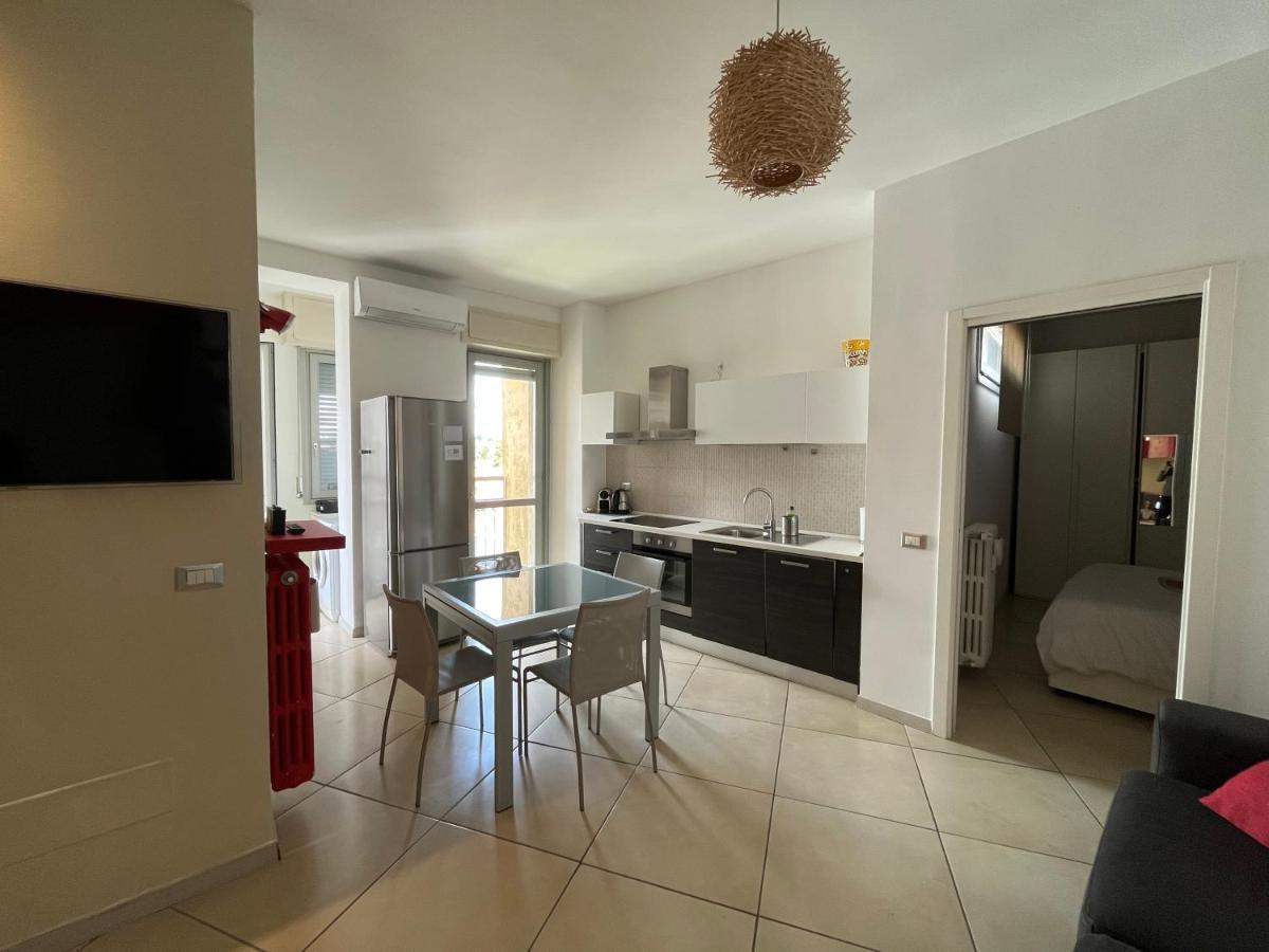 Bilocale In Centro - 10Km Da Malpensa Apartment Галарате Екстериор снимка